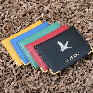 Carteira de identidade com passe de ônibus e trem British Birds em couro preto Robin Swallow Barn Owl Gift op