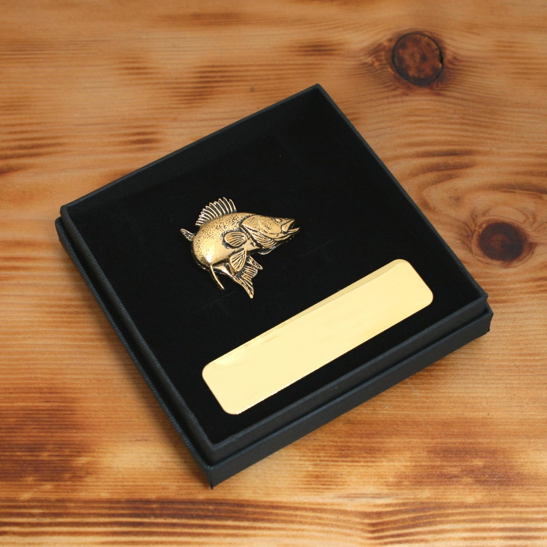 Predator Pin Gold Zander Fish Pin Badge – Predator Angler Gift – Fishing Lapel With ...