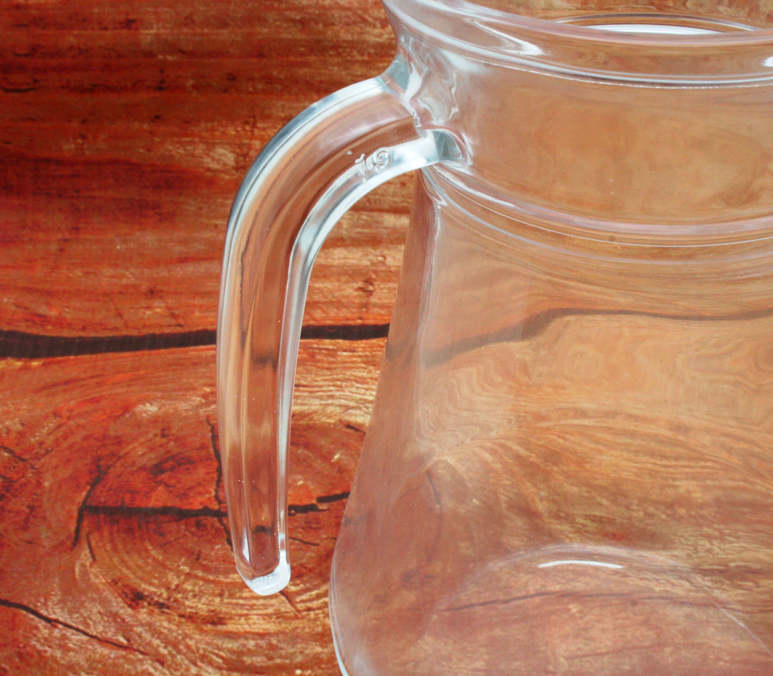 Buffalo Glass Jug 1.3ltr Drinks Pitcher Pimm's Jug FREE ENGRAVING Gift