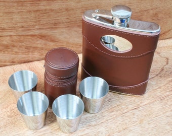 6oz Hip Flask In Brown Leather & 4 Stirrup Cups In Leather Case Gift Boxed With Free Engraving