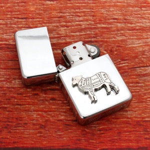 Encendedor de gasolina a prueba de viento con diseño de animales de carnicero y grabado gratuito personalizado. Regalo para el Día del Padre. Vaca, cerdo, oveja. Regalo para el Día del Padre.
