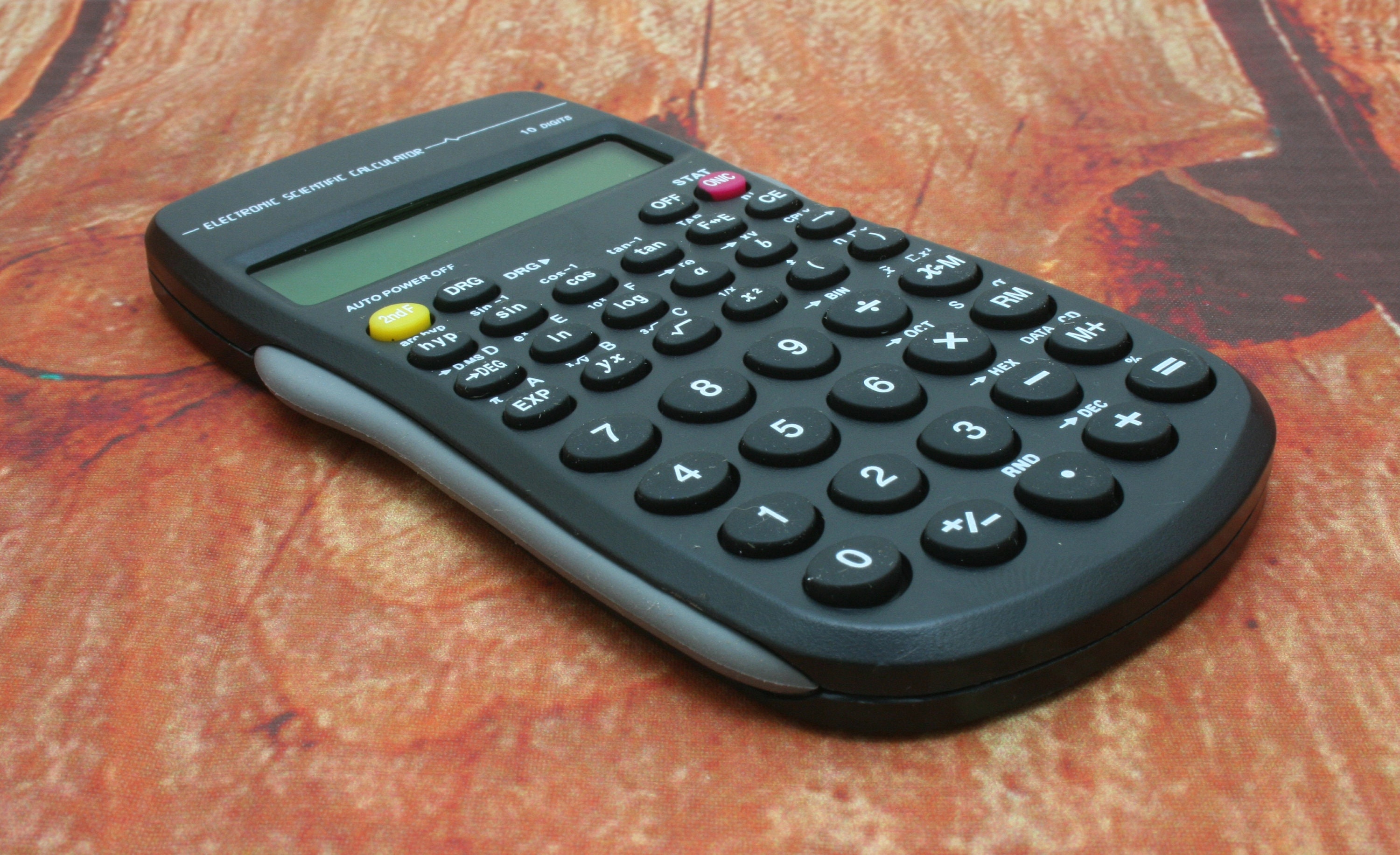 PX15c, créez votre propre calculatrice scientifique programmable