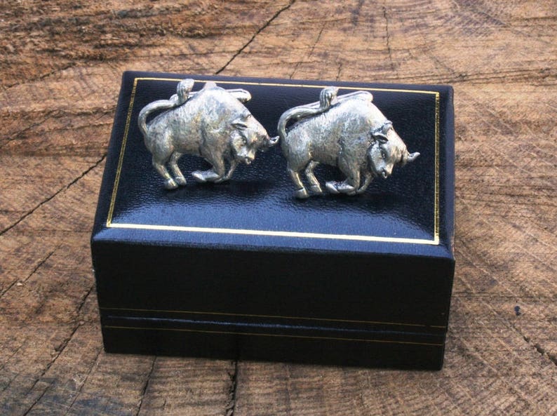 Taurus The Bull Cufflinks Pewter UK Handmade Astrology Gift 360