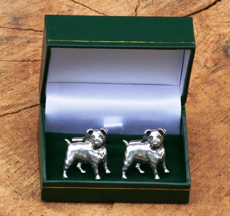 Jack Russell Terrier Dog Hand Made in UK Pewter Lapel Pin Badge | UK