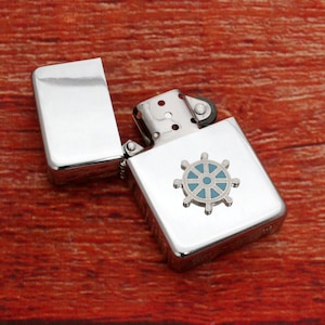 Encendedor de gasolina a prueba de viento con grabado personalizado gratuito para barcos y embarcaciones. Regalo para el Día del Padre. Barcos náuticos. Remo. Regalo para el Día del Padre.