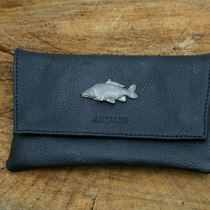Fliegenfischen Leder Tabakbeutel Hand Drehtabak Schwarz Etui Rolle Fliege Karpfen Vatertag Geschenk tp