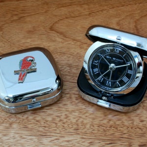 Piraten Klappwecker Tragbare Quarzuhrwerk Schiffskanone Totenkopf Geburtstagsgeschenk ac