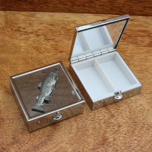 Fliegenfischen Pill Mint Trinket Box Mit Spiegel Quadrat Reel Fliegen Karpfen Vatertagsgeschenk pb