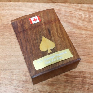 Boîte de cartes à jouer en bois Canadian Icons et cartes à jouer avec gravure personnalisée gratuite érable hockey élan cadeau fête des pères wcb
