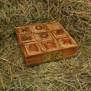 Personalised Wooden Rotating Noughts & Crosses Games Set Father&#39;s Day Gift gs