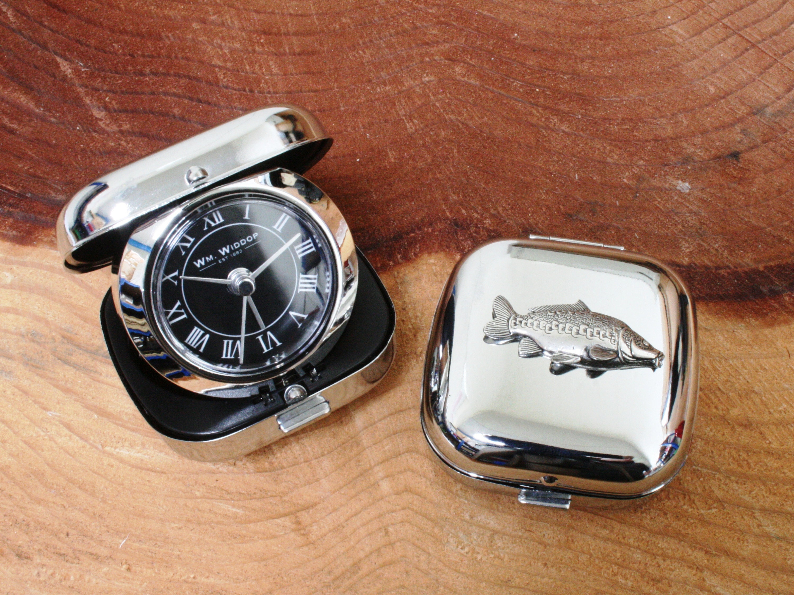River Fish Flip up Alarm Clock Portable Quartz Movement Carp Trout
