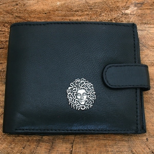 Cartera de piel negra Medusa con protección RFID para el Día del Padre. Regalo para el Día del Padre. 499 wch.