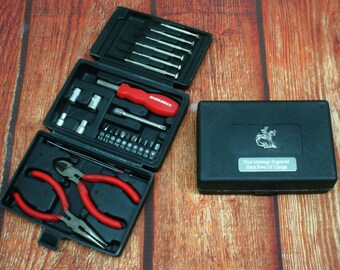 Kit di utensili multiuso essenziali da 26 pezzi per la casa e il garage in occasione dei giorni del Santo Patrono, incisione gratuita, regalo di compleanno di Patrick George David tk