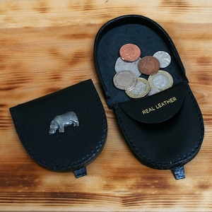 Safari Animals Coin Purse Black or Brown Leather Change Pouch Wallet Giraffe Hippo Lion  Gift ci