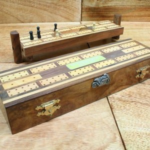 Raceauto en motoren cribbage board houten twee maten crib league gepersonaliseerde gratis gravure motorsport GP Vaderdagcadeau cw