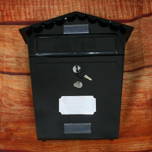 Buzón de correos para exteriores de vaqueros e indios Buzón de correos con nombre o número de casa grabado Pistola de rodeo Regalo de indio nativo