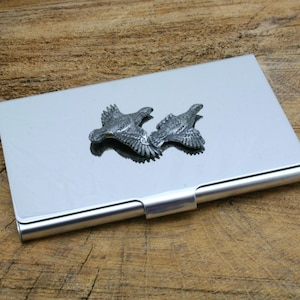 Tarjetero de metal con diseño de aves de caza con grabado personalizado gratuito. Regalo para el Día del Padre. Perdiz faisán. Regalo para el Día del Padre.