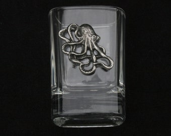 Octopus Pair of Crystal Shot Glasses Sea Life Father&#39;s Day Gift 248 sg