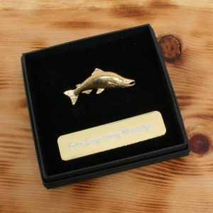 Salmon Fish Gold Plated Pewter Pin Lapel Badge Fly Fishing Game Sea Father&#39;s Day Gift Custom Box Option