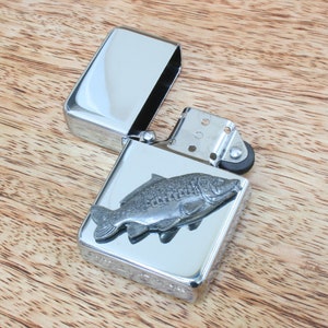 Encendedor de gasolina Mirror Carp grabado, regalo para el Día del Padre, 240 l