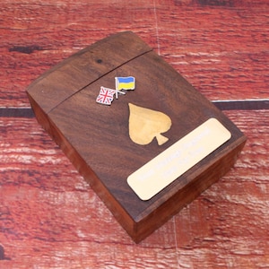 Boîte pour cartes à jouer en bois Unions UK comprenant des cartes à jouer avec gravure personnalisée gratuite Ukraine États-Unis Italie Cadeau fête des pères wcb