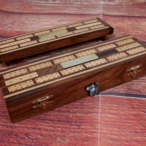 Symboles australiens planche de cribbage en bois deux tailles ligue de berceau gravure gratuite personnalisée koala cricket surf cadeau fête des pères cw