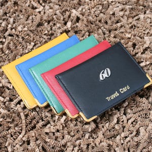 Porte-cartes d'identité Birthday Ages Bus & Train Pass en cuir noir 18, 21 50 65 ans, op cadeau