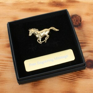 Horse Running Gold Plated Pin Lapel Badge Equestrian Father&#39;s Day Gift Custom Box