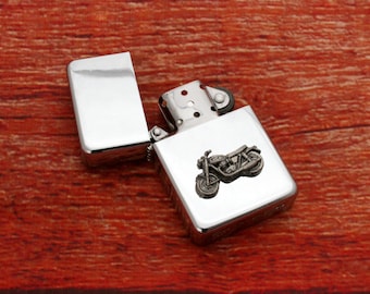 Encendedor de gasolina a prueba de viento para motocicletas, scooters y bicicletas de empuje con grabado personalizado gratuito. Regalo de cumpleaños. Lambretta. Regalo de cumpleaños ls.