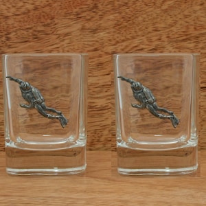 Pair of Scuba Diver Shot Glasses Crystal with Pewter Motifs Ideal Father&#39;s Day Gift 105 sg