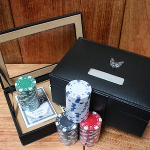 Jagd-Pokerchips-Set für zwei Kartenspiele und Würfel Personalisierte Kostenlose Gravur Pferd Fuchs Pointer Horn Vatertagsgeschenk ps