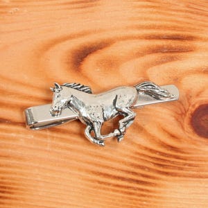 Horse Galloping Tie Clip Tack Slide Bar UK Handmade Pewter Father&#39;s Day Gift ti