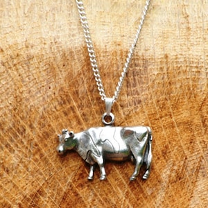 Cow Necklace & Pendant Ladies Dairy Farming Father&#39;s Day Gift 97 nl