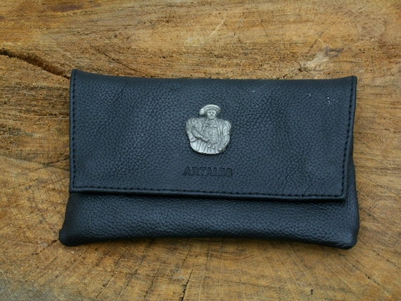 rolling tobacco darwin Historical Figures Leather Tobacco Pouch Hand Rolling Tobacco Black Case  Churchill King Henry Darwin Birthday Gift Tp