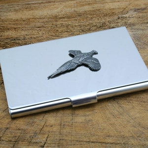 Porta-cartão de crédito comercial de metal British Birds com gravura personalizada grátis Presente de aniversário Robin Swallow Barn Owl Presente de aniversário mch