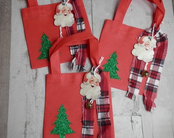 CHRISTMAS GIFT TOTES, Co-worker Gifts, Christmas Gifts, Holiday Tote Bag, Santa Gift Totes, Small Red Christmas Totes, Christmas Wrap