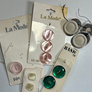 Boutons VINTAGE BATCH MIXTES, Boutons de collection, Boutons à coudre mixtes, Notions de couture originales vintage vintage, Boutons vintage mixtes, Vieux boutons