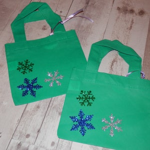 CHRISTMAS GIFT TOTES, Co-worker Gift Bags, Christmas Gifts ,Holiday Gift Bag, Silverware Place Settings, Snowflake Place Setting, Snowflakes