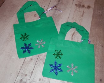 CHRISTMAS GIFT TOTES, Co-worker Gift Bags, Christmas Gifts ,Holiday Gift Bag, Silverware Place Settings, Snowflake Place Setting, Snowflakes