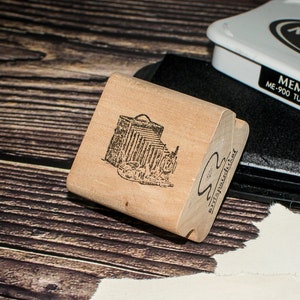 Vintage Snap Camera Rubber Stamp with Wooden Block - Perfect for DIY Crafts, Scrapbooking, and Paper Projects