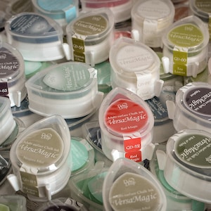 VersaMagic Dew Drop Chalk Ink Pad - Create Stunning Effects with Premium Ink - Crafters' Essential!
