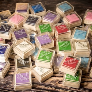 VersaCraft Fabric Ink Pad For Rubber Stamps, Multipurpose Water Based Pigment Ink For Paper Fabric Wood.