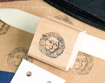 Lion Majesty Wooden Block Rubber Stamp for Nature-inspired Crafting and Majestic DIY Projects