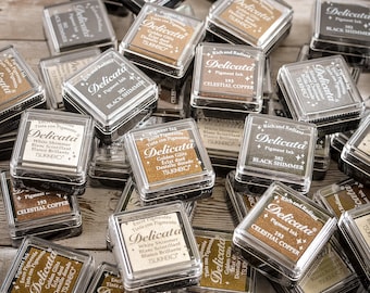 Delicata Pigment Ink Pads: Metallic Rubber Stamp Ink (0.94")