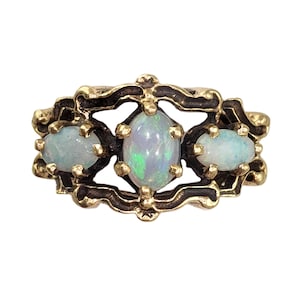 Vintage Antiqued Solid 14K Gold and Opal Ring - 3 Stones - Size 6.25