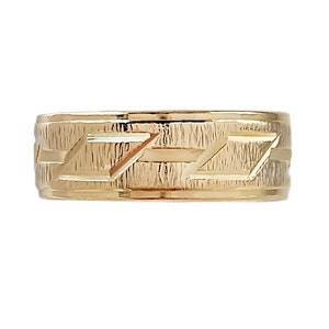 Vintage 14K Gold Mens Wedding Band with Distinctive Engraving - Size 11.25