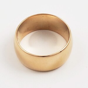 18K Gold Wedding Band 1/4 ozt. Ladies Vintage Wedding Ring Wide Band Size 6 image 9