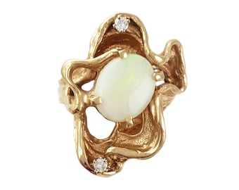 14K Gold, Opal & Diamond Ring  - Vintage - Nice Green Flash - Size 6.75