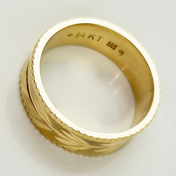 Beautiful 14K Gold Wedding Band or Fashion Ring w… - image 7