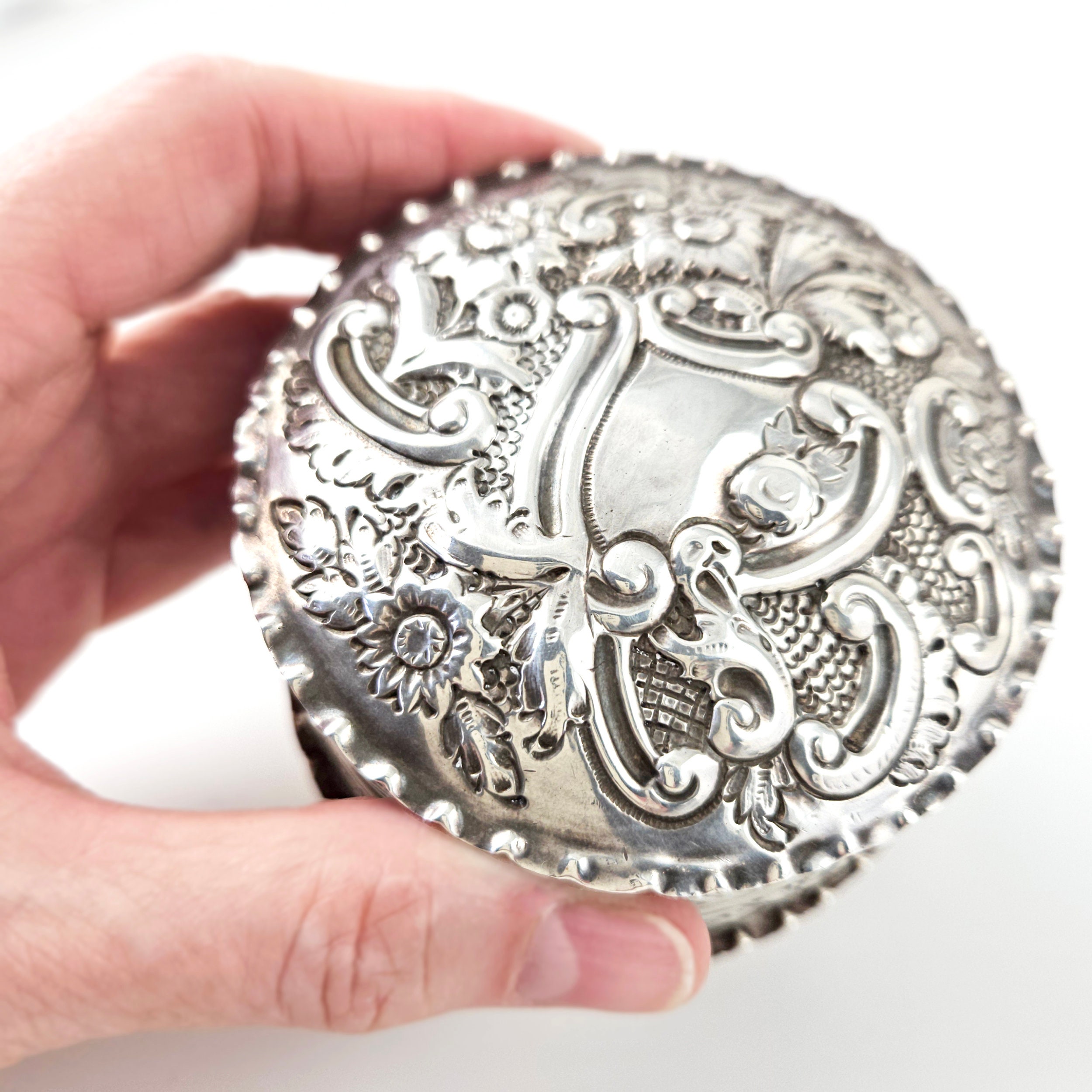 Antique Sterling Silver Round Box With Hinged Lid - Deakin & Francis ...